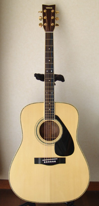 YAMAHA FG-300D