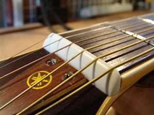 YAMAHA FG-201
