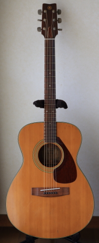 YAMAHA アコースティックギター　FG-130